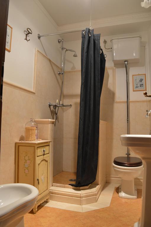 Casa Vacanze Rilke Триест Экстерьер фото