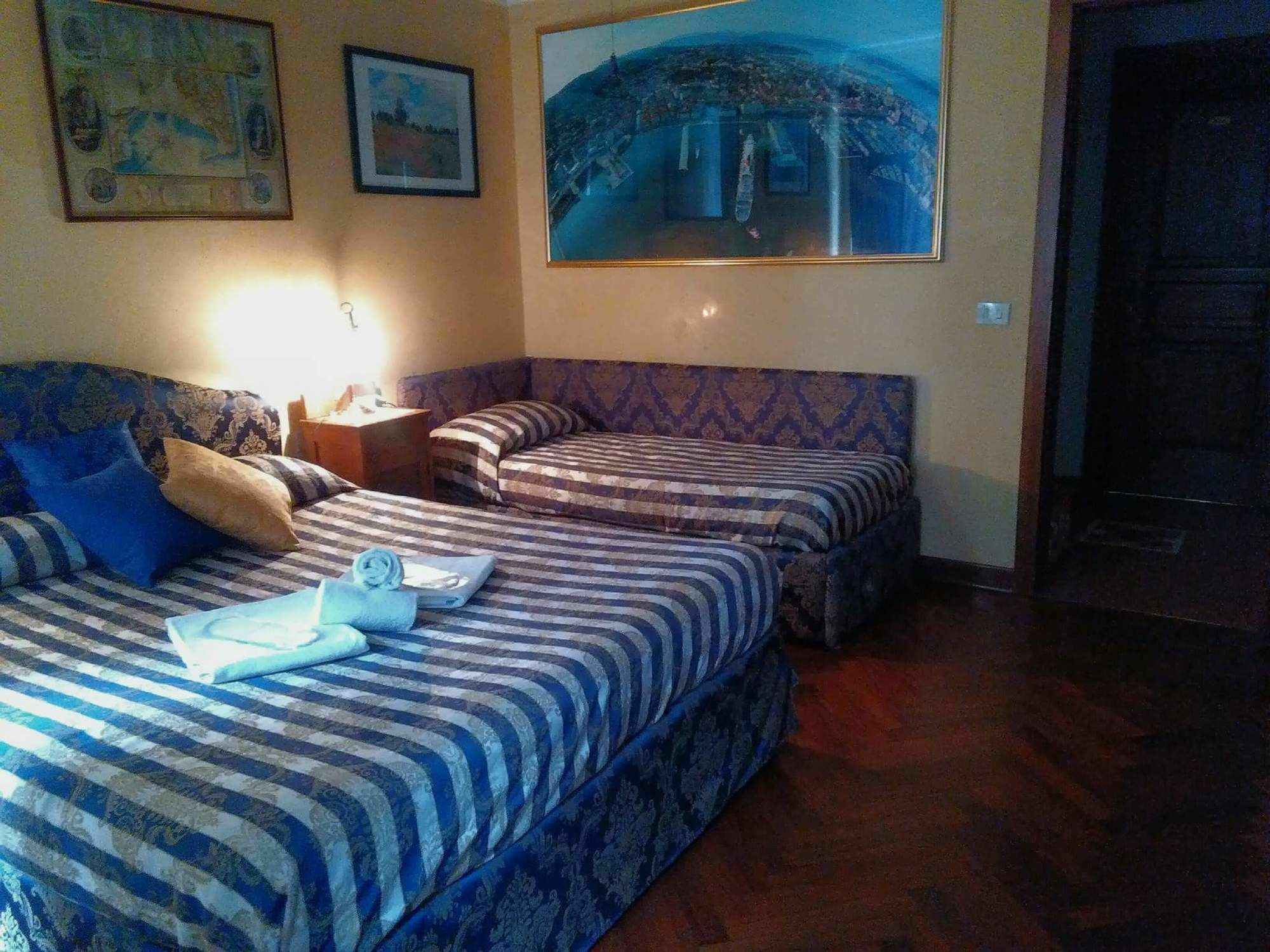 Casa Vacanze Rilke Триест Экстерьер фото
