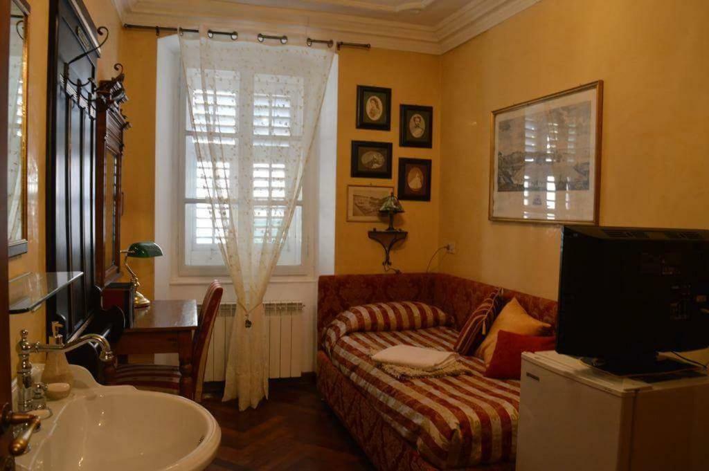 Casa Vacanze Rilke Триест Экстерьер фото